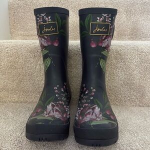Joules ‘Molly’ Rain Boot in Navy Artichoke Women’s US 8